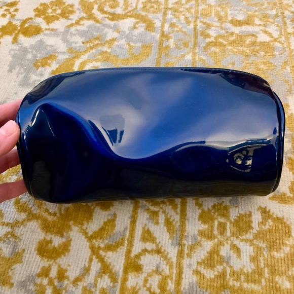 Cle de Peau Blue Cylinder Travel/Cosmetic Bag - Picture 2 of 4